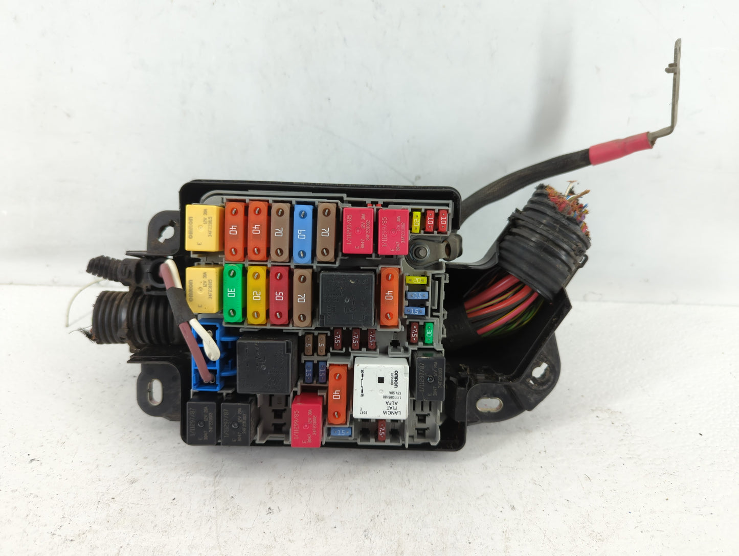 2014 Fiat 500l Fusebox Fuse Box Panel Relay Module P/N:51890355 Fits Fits 2015 2016 2017 OEM Used Auto Parts - Oemusedautopa