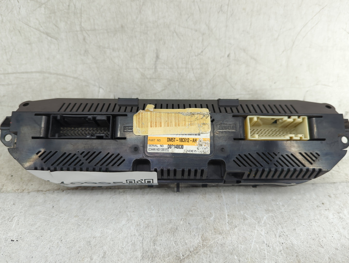 2014 Ford C-Max Climate Control Module Temperature AC/Heater Replacement P/N:DM5T-18C612-AH Fits OEM Used Auto Parts - Oemus