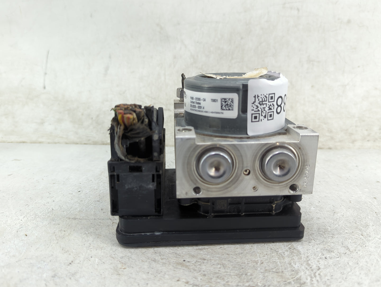 2013-2015 Ford C-Max ABS Pump Control Module Replacement P/N:FV68-2C555-CA 25.0220-0201.4 Fits Fits 2013 2014 2015 OEM Used 