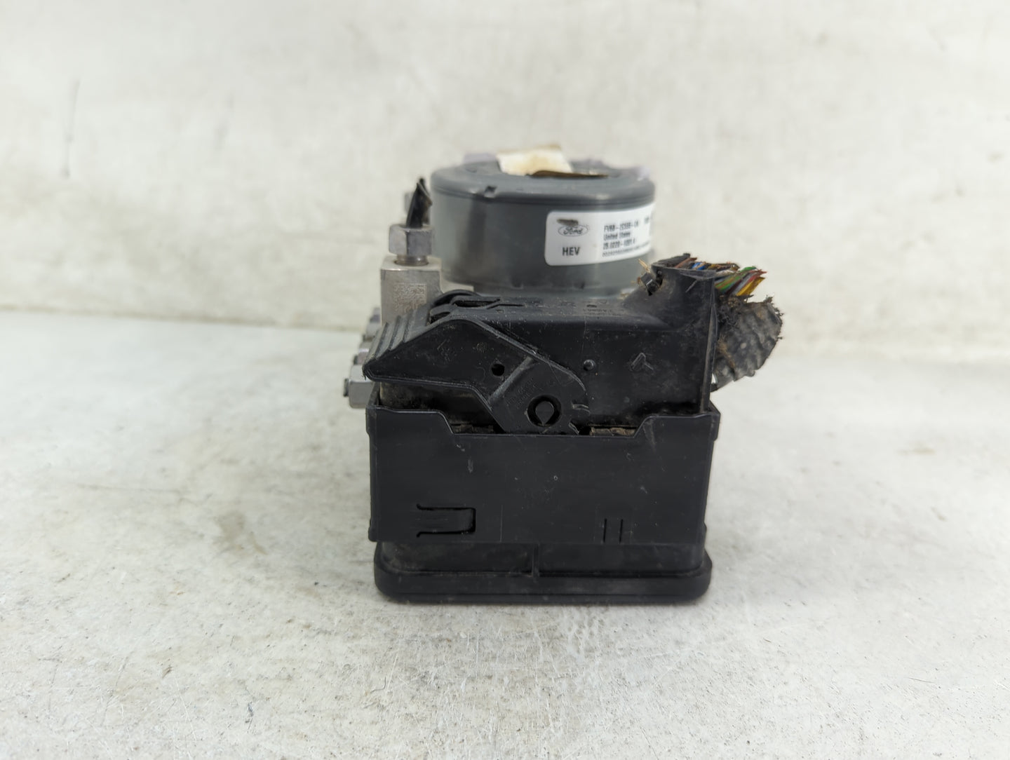 2013-2015 Ford C-Max ABS Pump Control Module Replacement P/N:FV68-2C555-CA 25.0220-0201.4 Fits Fits 2013 2014 2015 OEM Used 
