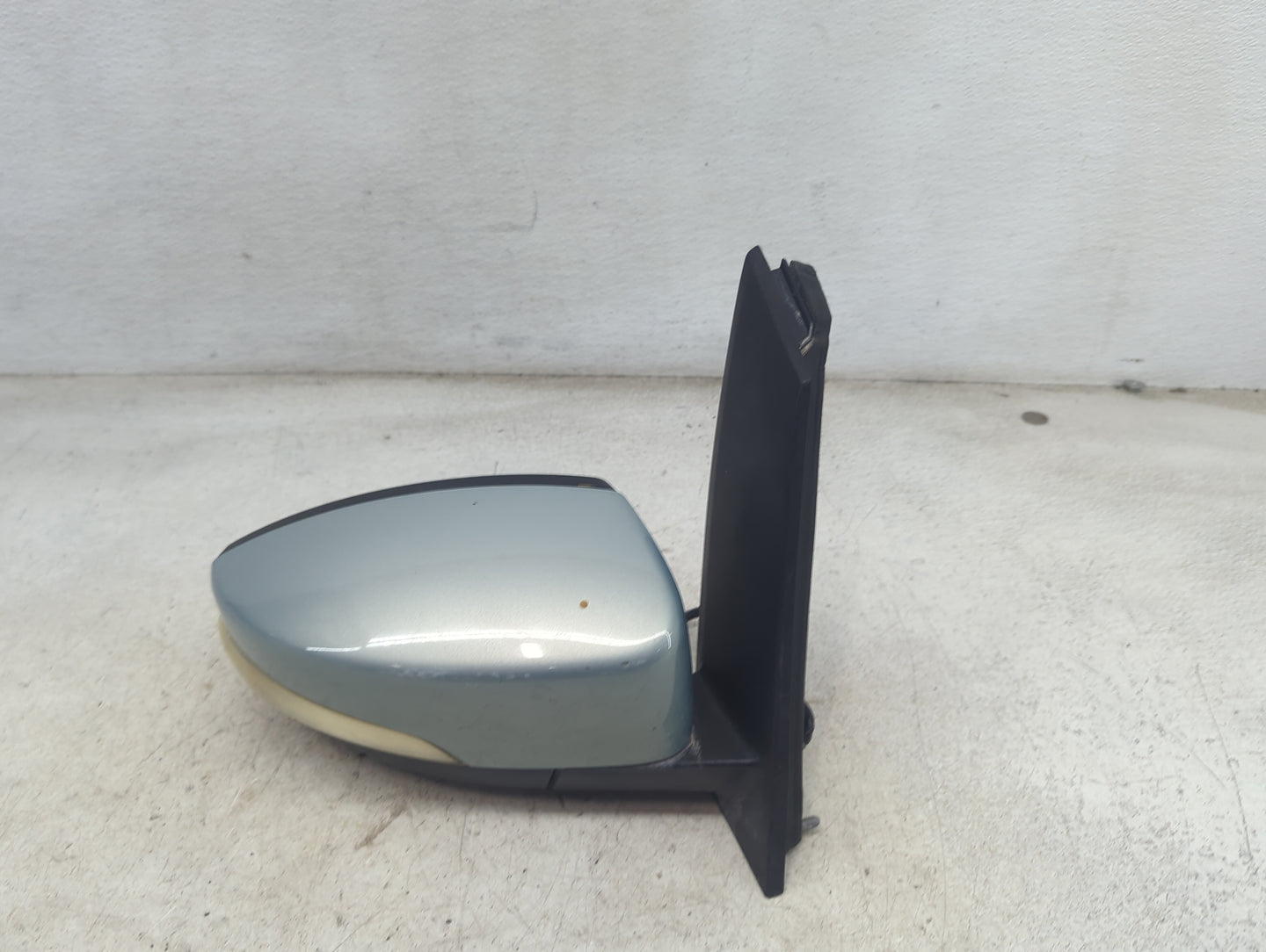 2013-2018 Ford C-Max Passenger Side View Mirror - Right Door Mirror OEM Used - Oemusedautoparts1.com