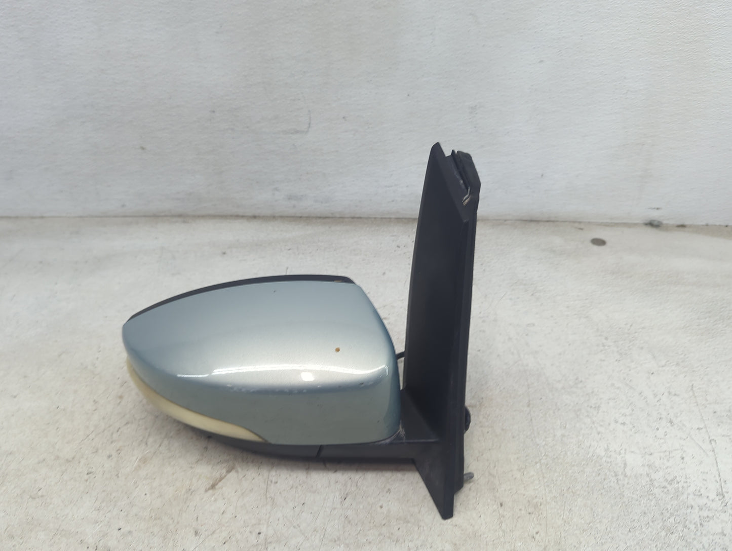 2013-2018 Ford C-Max Passenger Side View Mirror - Right Door Mirror OEM Used - Oemusedautoparts1.com