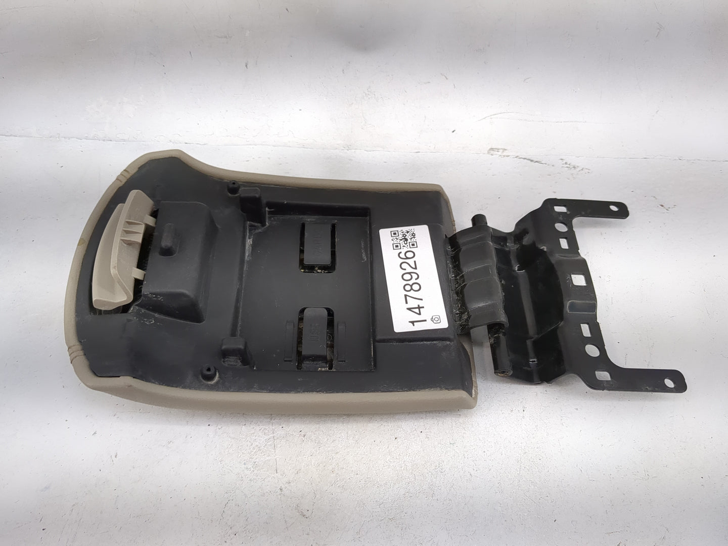 2014 Ford C-Max Center Console Armrest Cover Lid P/N:03814 Fits OEM Used Auto Parts - Oemusedautoparts1.com