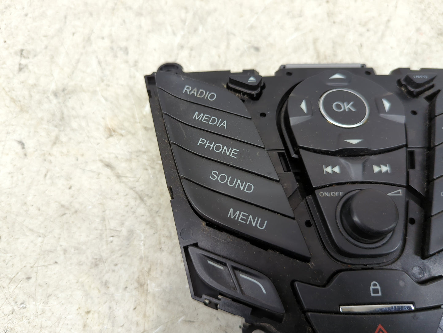 2013-2016 Ford C-max Radio Control Panel 1492729 - Oemusedautoparts1.com