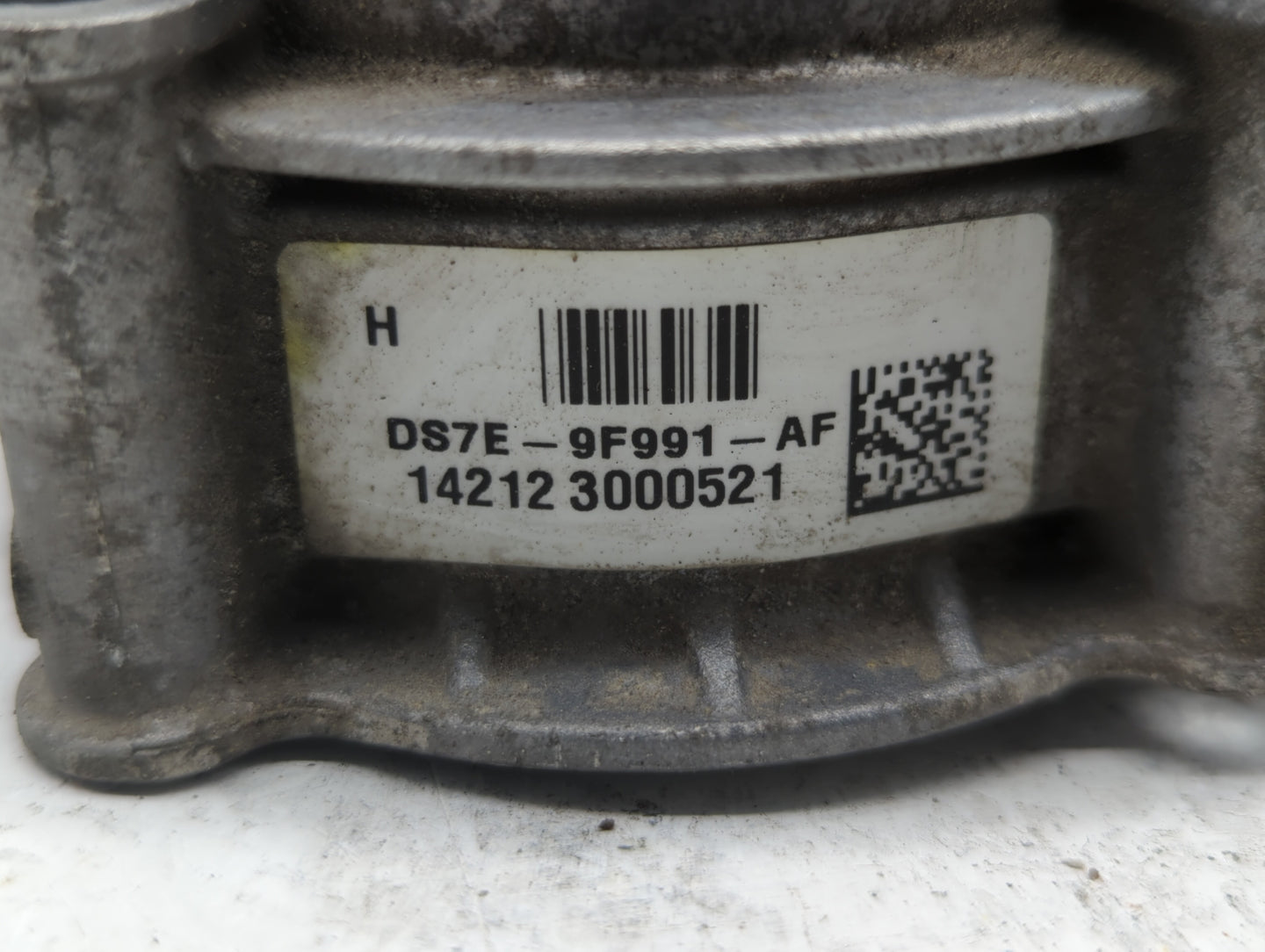 2013-2018 Ford C-Max Throttle Body P/N:DS7E-9F991-AK DS7E-9F991-AD Fits Fits 2013 2014 2015 2016 2017 2018 2019 2020 OEM Use