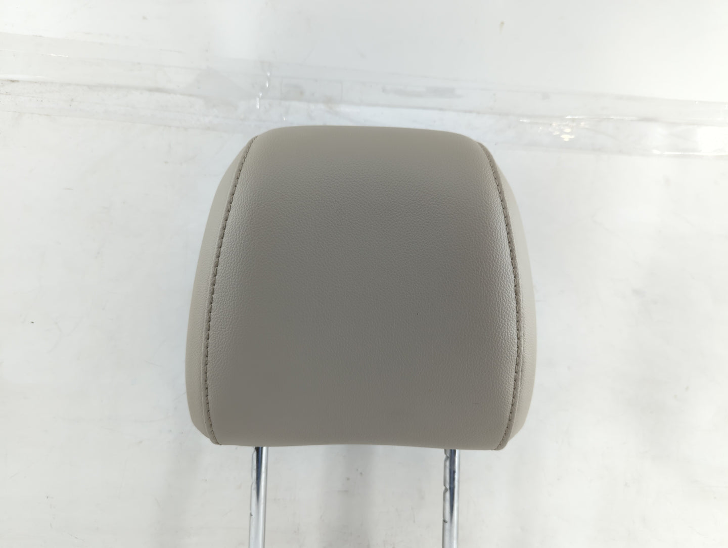 2013-2016 Ford C-Max Headrest Head Rest Front Driver Passenger Seat Fits Fits 2013 2014 2015 2016 OEM Used Auto Parts - Oemu
