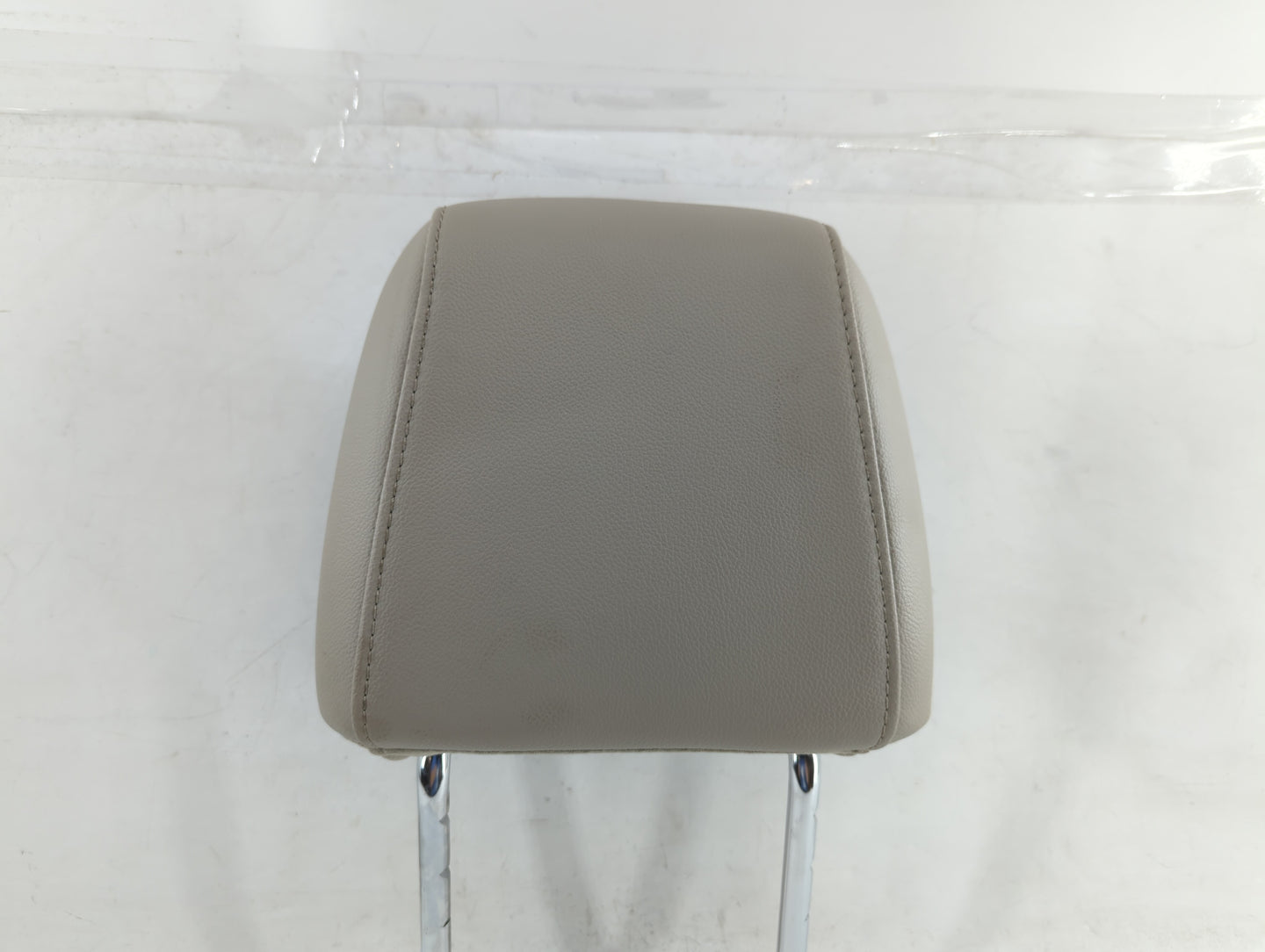 2013-2016 Ford C-Max Headrest Head Rest Front Driver Passenger Seat Fits Fits 2013 2014 2015 2016 OEM Used Auto Parts - Oemu
