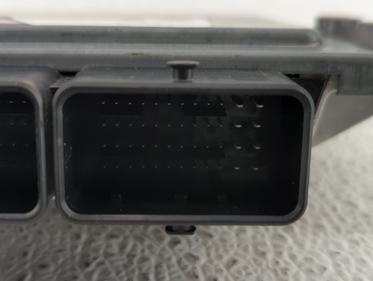 2014-2016 Ford C-Max PCM Engine Control Computer ECU ECM PCU OEM P/N:FM5A-12A650-YA EM5A-12A650-AEA Fits Fits 2014 2015 2016