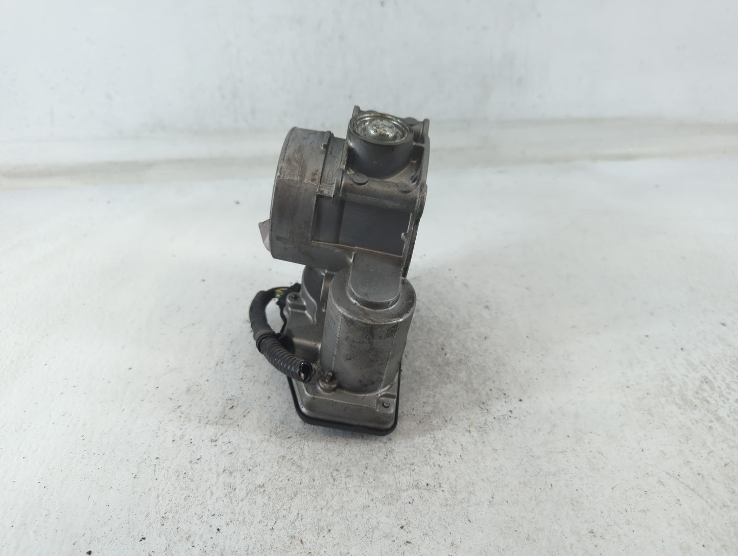 2013-2018 Ford C-Max Throttle Body P/N:141263003971 DS7E-9F991-AF Fits Fits 2013 2014 2015 2016 2017 2018 2019 2020 2021 202