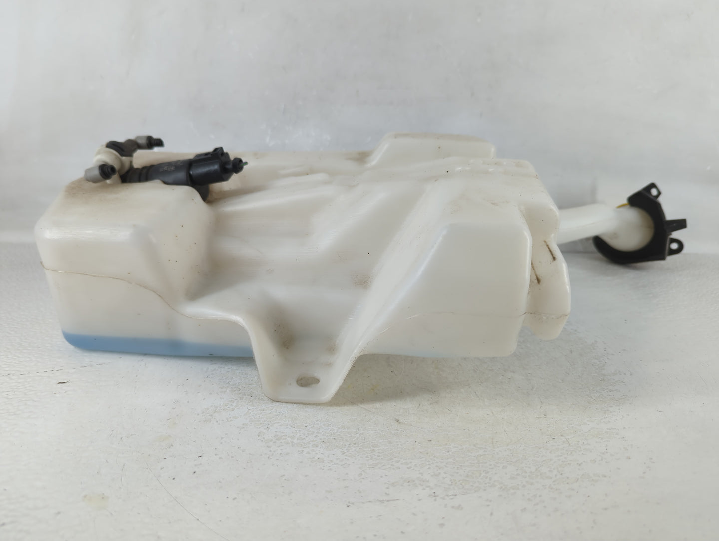 2013-2018 Ford C-max Windshield Washer Fluid Reservoir Bottle Oem - Oemusedautoparts1.com