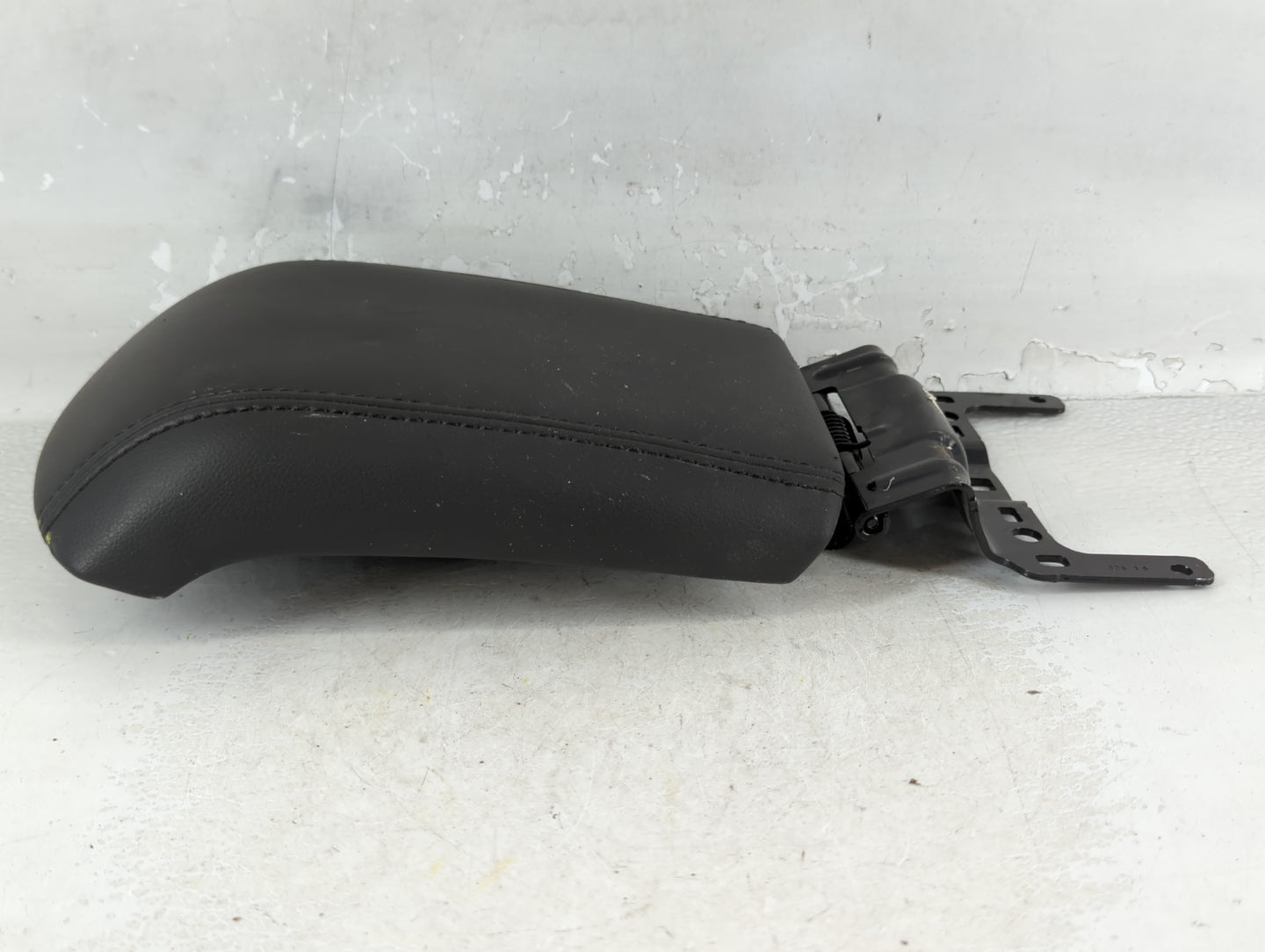 2014 Ford C-Max Center Console Armrest Cover Lid Fits OEM Used Auto Parts - Oemusedautoparts1.com