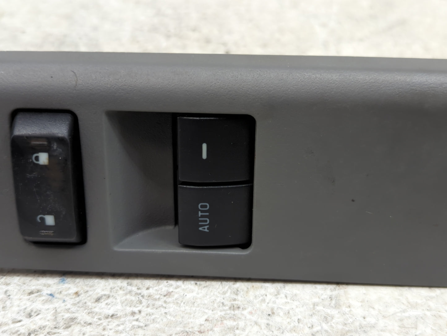 2009-2014 Ford E-150 Master Power Window Switch Replacement Driver Side Left P/N:8C3T-14540-ABW Fits OEM Used Auto Parts - O