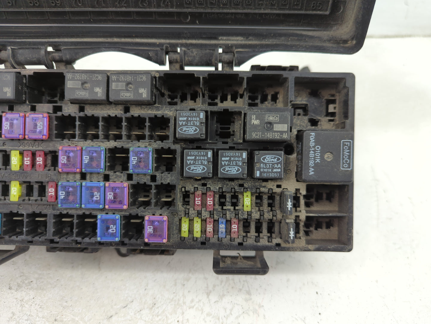 2009-2014 Ford E-250 Fusebox Fuse Box Panel Relay Module P/N:9L1T-14A003-AA Fits OEM Used Auto Parts - Oemusedautoparts1.com