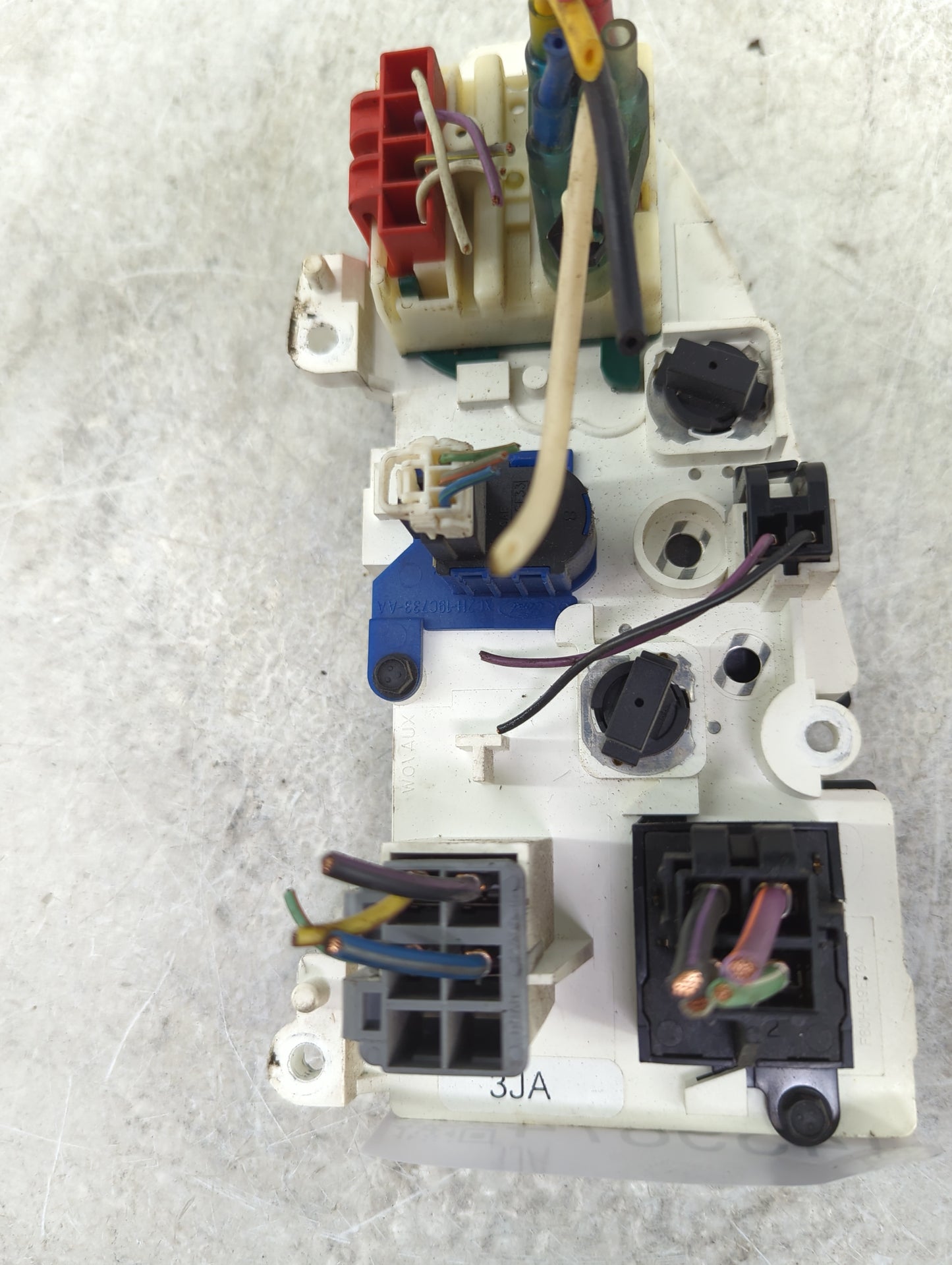 2005-2014 Ford E-250 Climate Control Module Temperature AC/Heater Replacement Fits OEM Used Auto Parts - Oemusedautoparts1.c