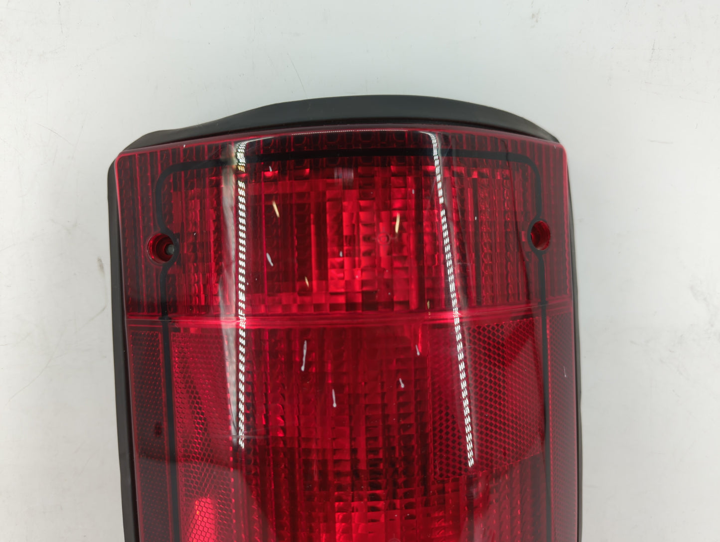 2005-2014 Ford E-250 Tail Light Assembly Passenger Right OEM P/N:44ZH815A 9C24-13404-AC Fits OEM Used Auto Parts - Oemusedau