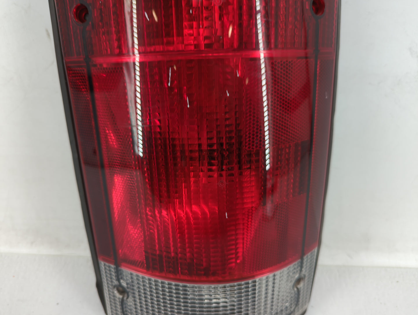 2005-2014 Ford E-250 Tail Light Assembly Passenger Right OEM P/N:44ZH815A 9C24-13404-AC Fits OEM Used Auto Parts - Oemusedau