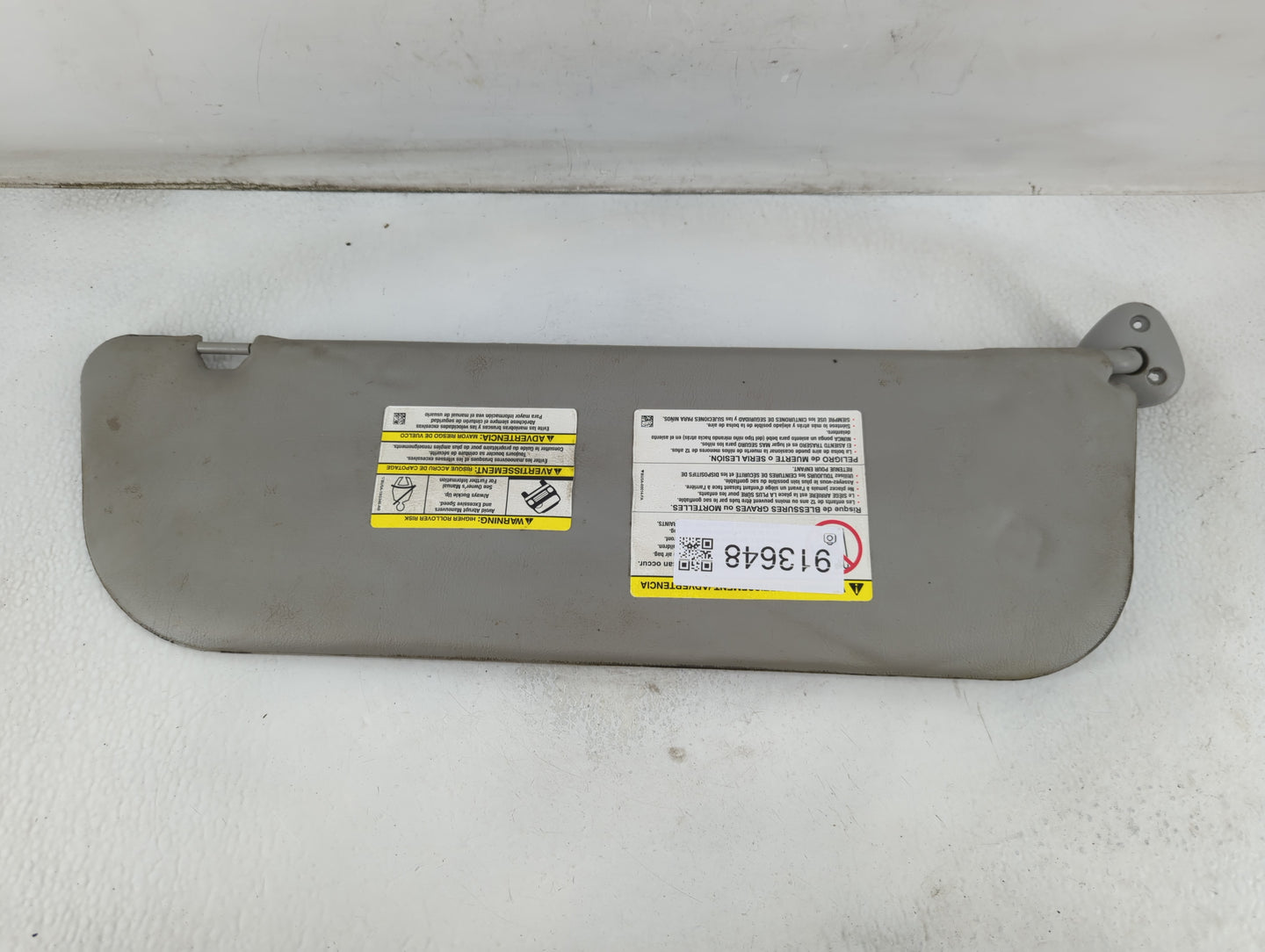 2009-2014 Ford E-250 Sun Visor Shade Replacement Passenger Right Mirror Fits OEM Used Auto Parts - Oemusedautoparts1.com
