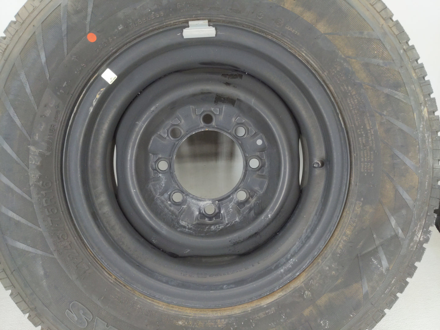 Ford E250 Spare Donut Tire Wheel Rim Oem - Oemusedautoparts1.com