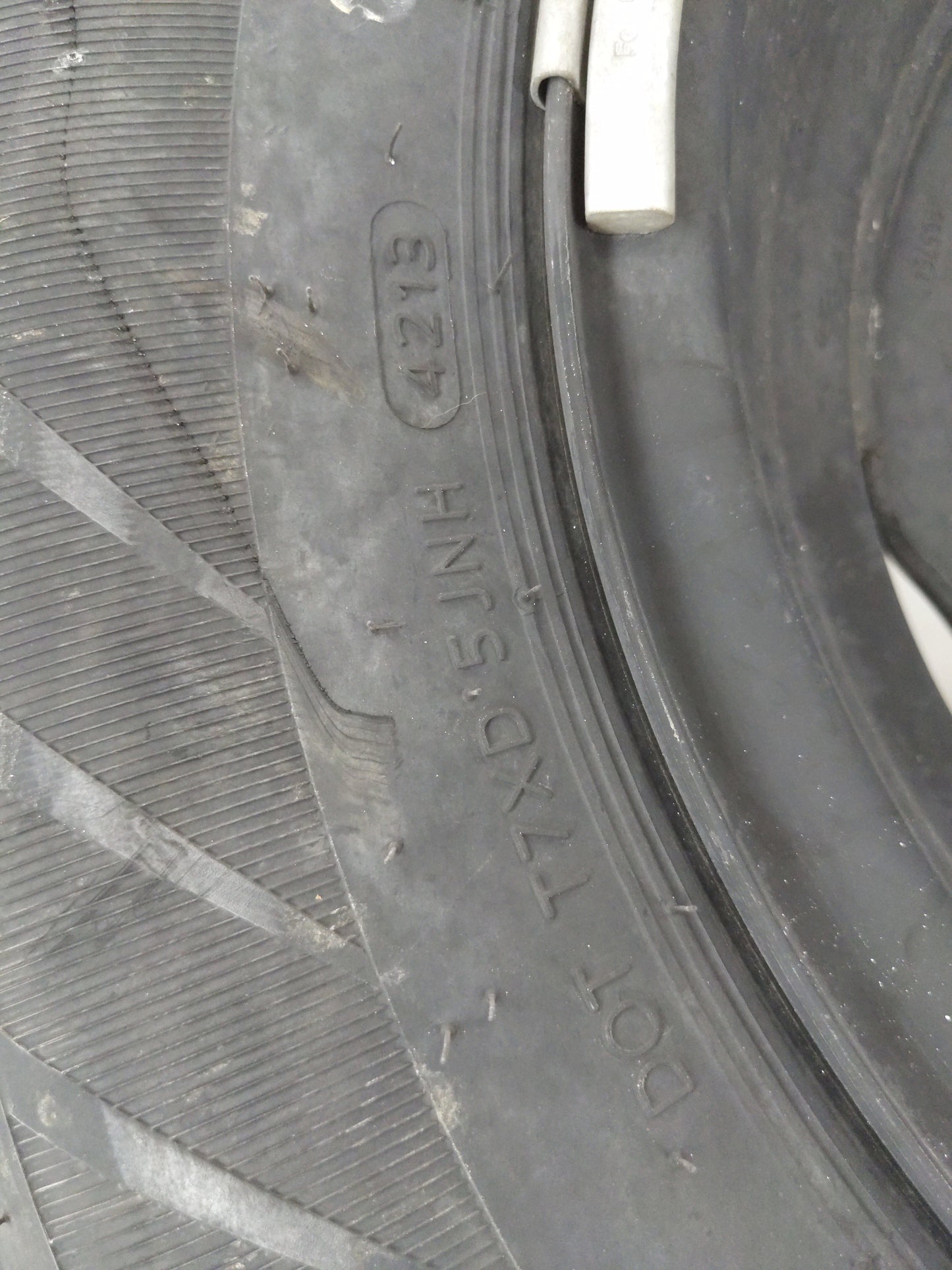 Ford E250 Spare Donut Tire Wheel Rim Oem - Oemusedautoparts1.com