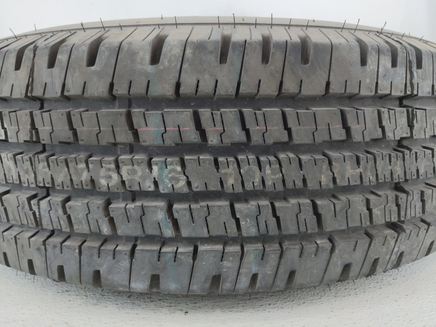 Ford E250 Spare Donut Tire Wheel Rim Oem - Oemusedautoparts1.com