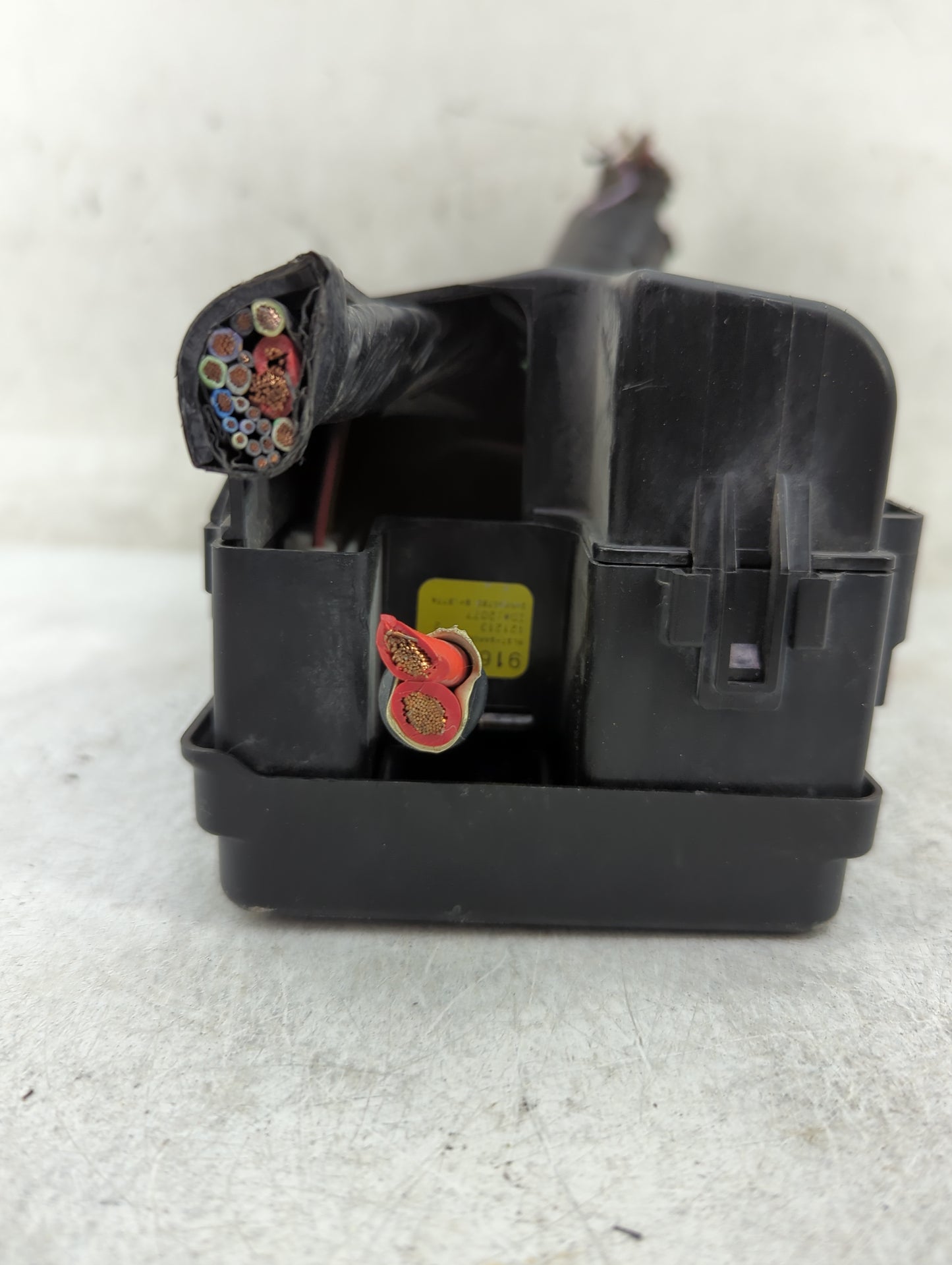 2014 Ford E250 Fusebox Fuse Box Panel Relay Module P/N:9C2T-14A003-AB Fits Fits 2009 2010 2011 2012 2013 2015 2016 2017 2018