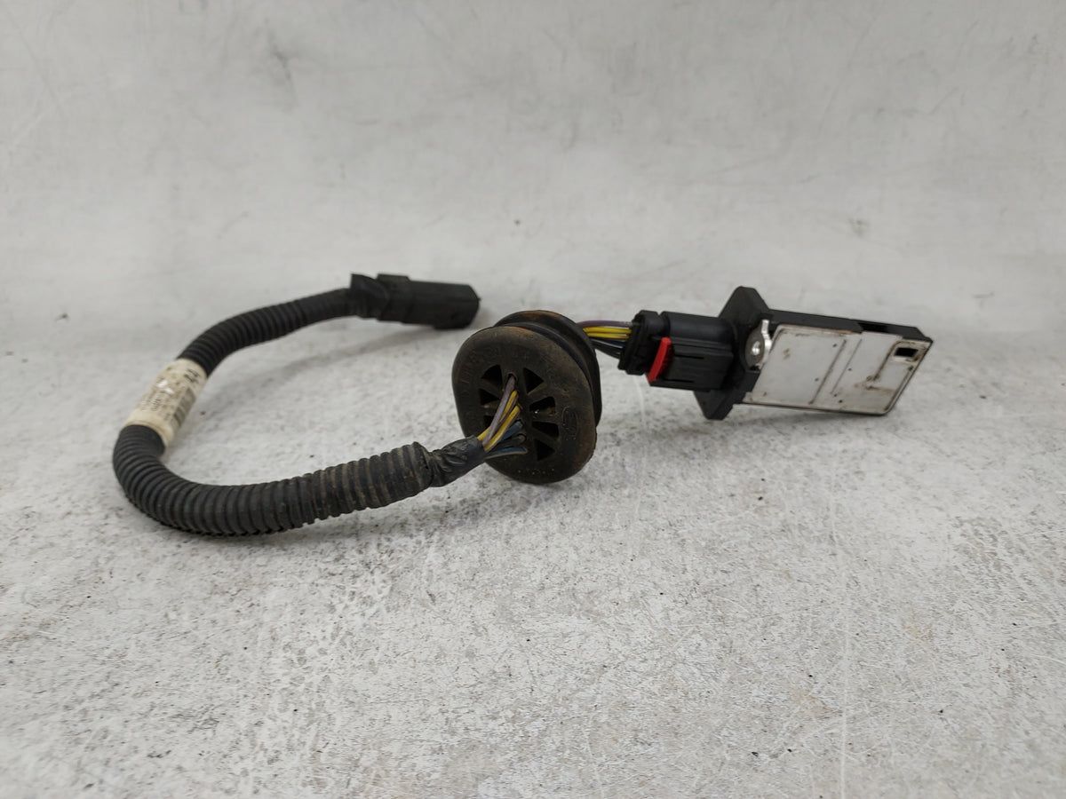 Ford E350 Mass Air Flow Meter Maf Sensor 1488011 - Oemusedautoparts1.com
