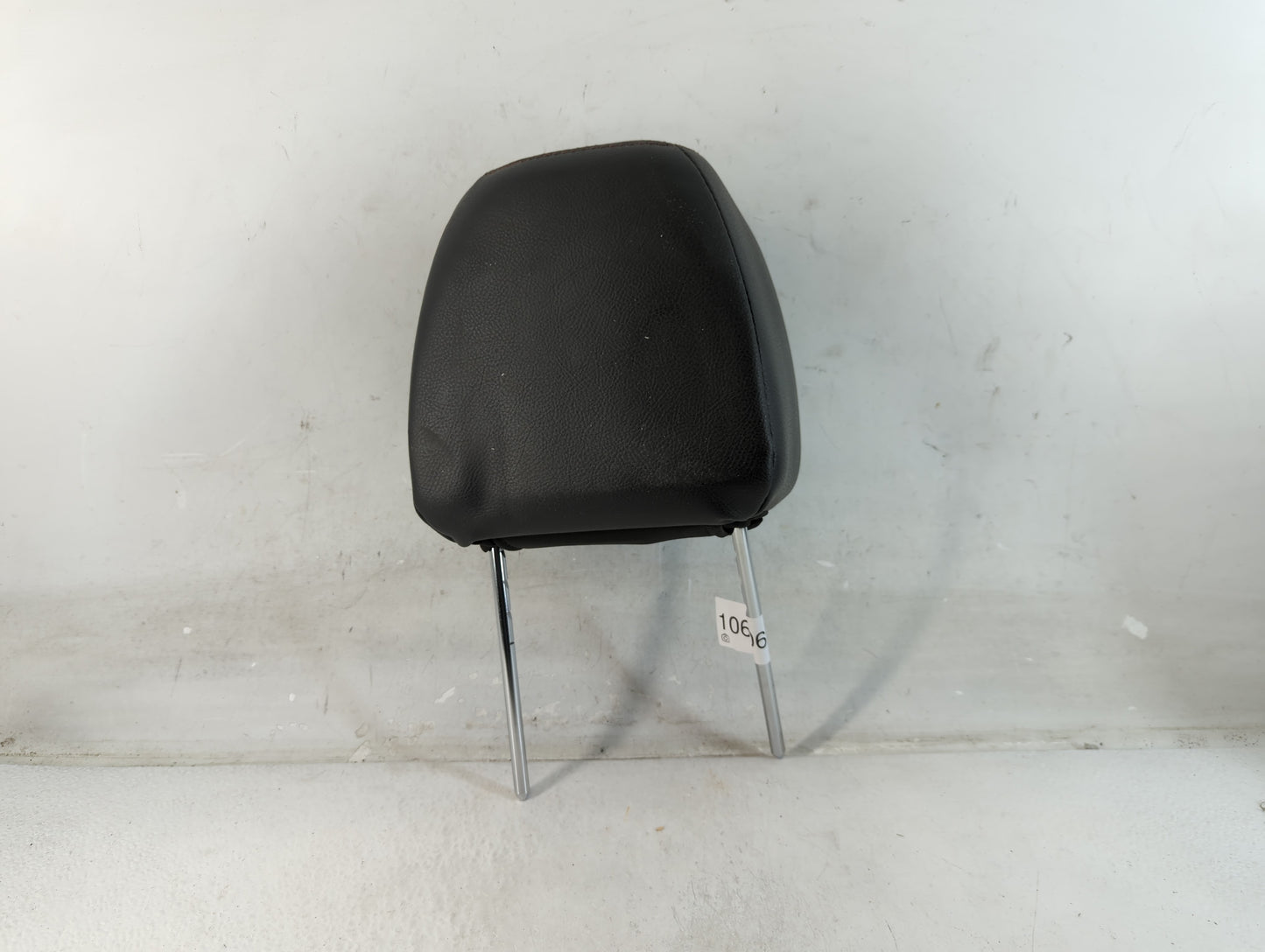 2014 Ford Edge Headrest Head Rest Front Driver Passenger Seat Fits OEM Used Auto Parts - Oemusedautoparts1.com