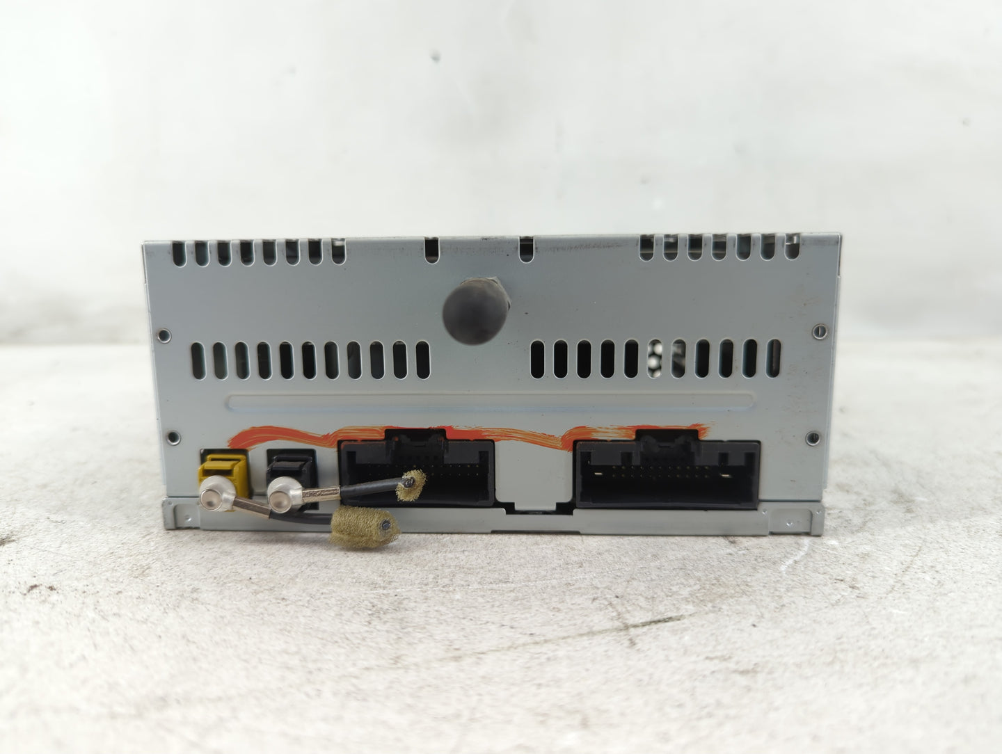 2014 Ford Edge Radio AM FM Cd Player Receiver Replacement P/N:ET4T 19C107 JC ET4T-19C107-KA Fits OEM Used Auto Parts - Oemus