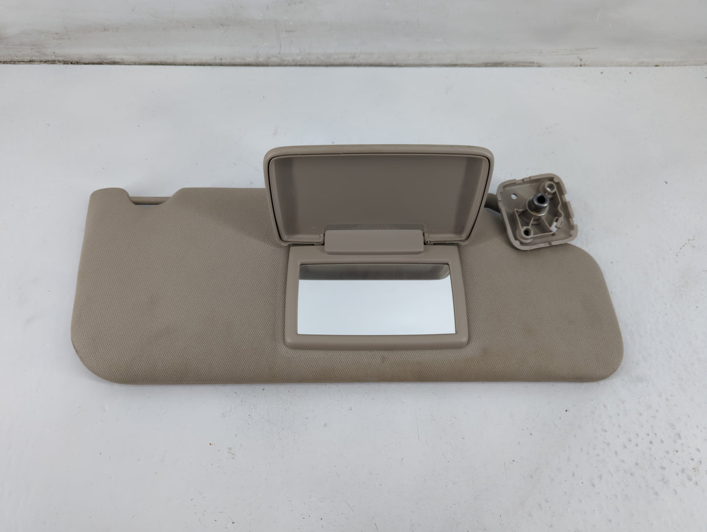 2011-2014 Ford Edge Sun Visor Shade Replacement Passenger Right Mirror Fits Fits 2011 2012 2013 2014 OEM Used Auto Parts - O
