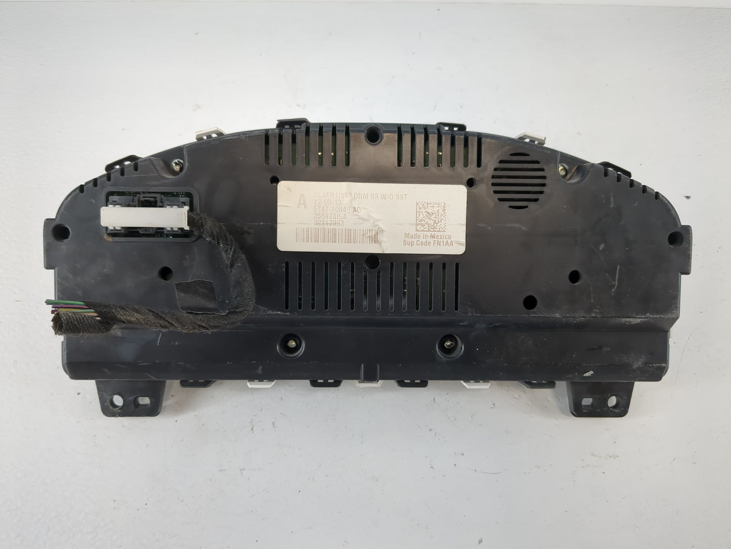 2014 Ford Edge Instrument Cluster Speedometer Gauges P/N:ET4T-10849 AD Fits OEM Used Auto Parts - Oemusedautoparts1.com