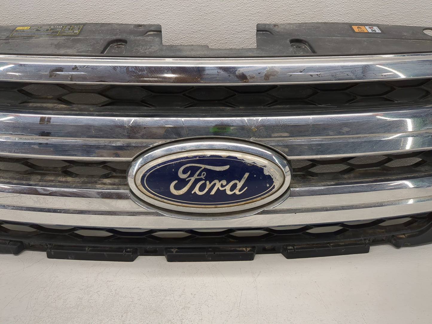 2011-2014 Ford Edge Front Grille Bumper Not Included - Oemusedautoparts1.com
