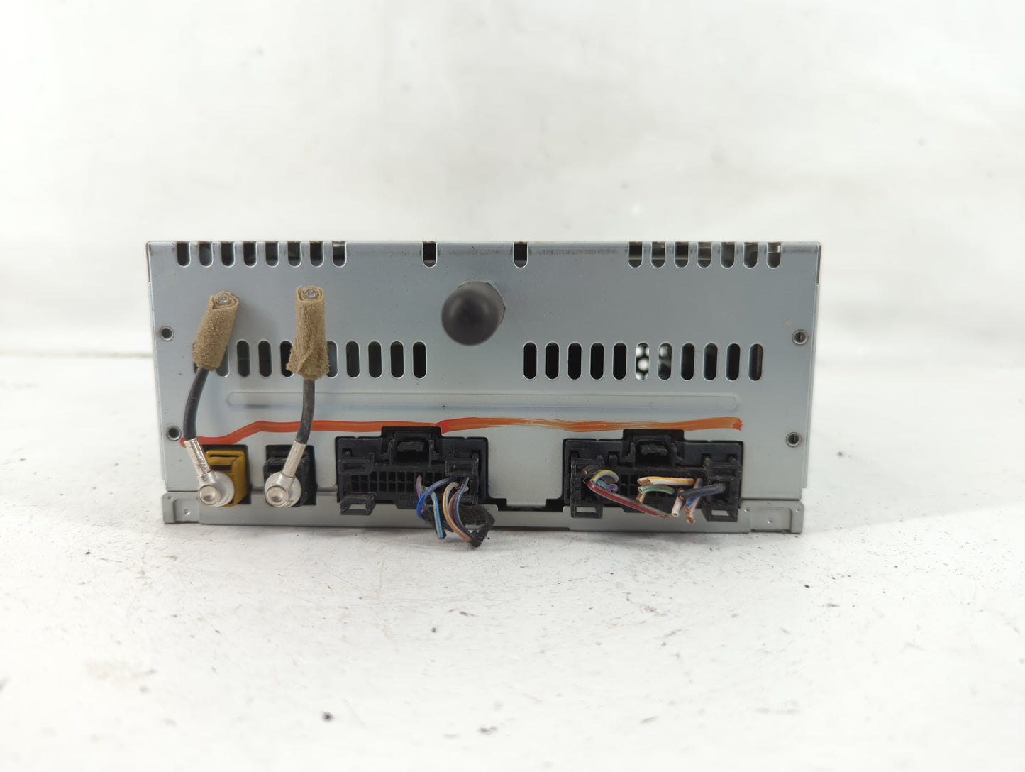 2013-2014 Ford Edge Radio AM FM Cd Player Receiver Replacement Fits Fits 2013 2014 OEM Used Auto Parts - Oemusedautoparts1.c