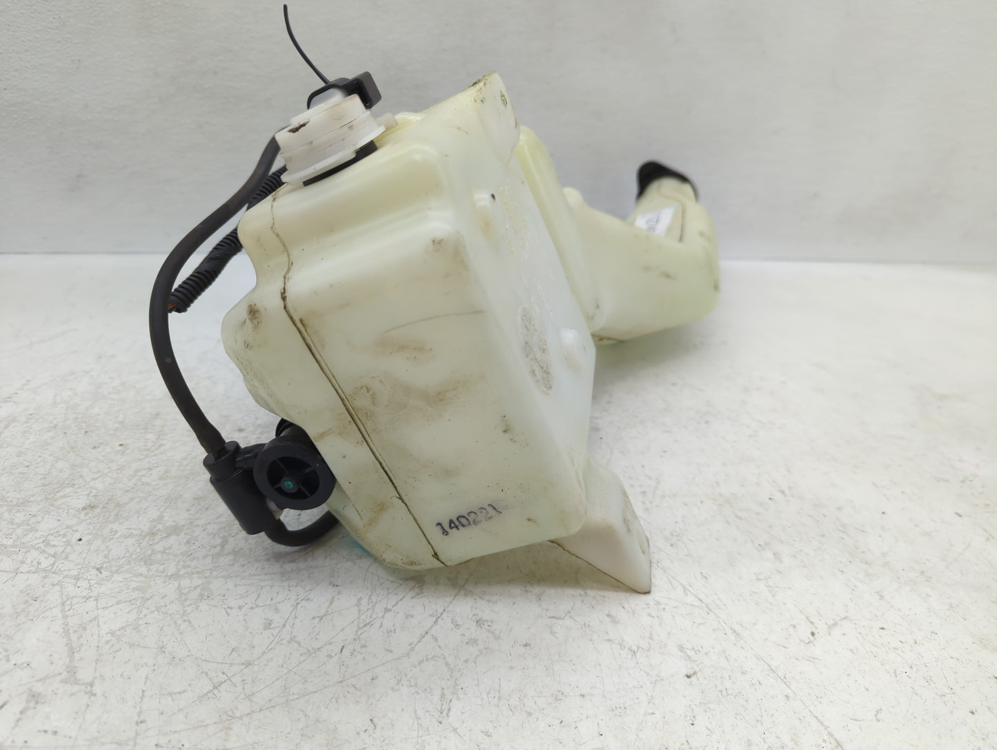 2007-2014 Ford Edge Windshield Washer Fluid Reservoir Bottle Oem - Oemusedautoparts1.com