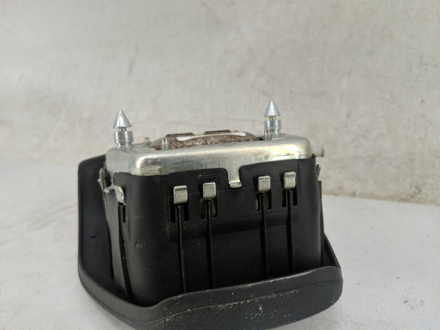 2011-2014 Ford Edge Air Bag Driver Left Steering Wheel Mounted 1139488 - Oemusedautoparts1.com