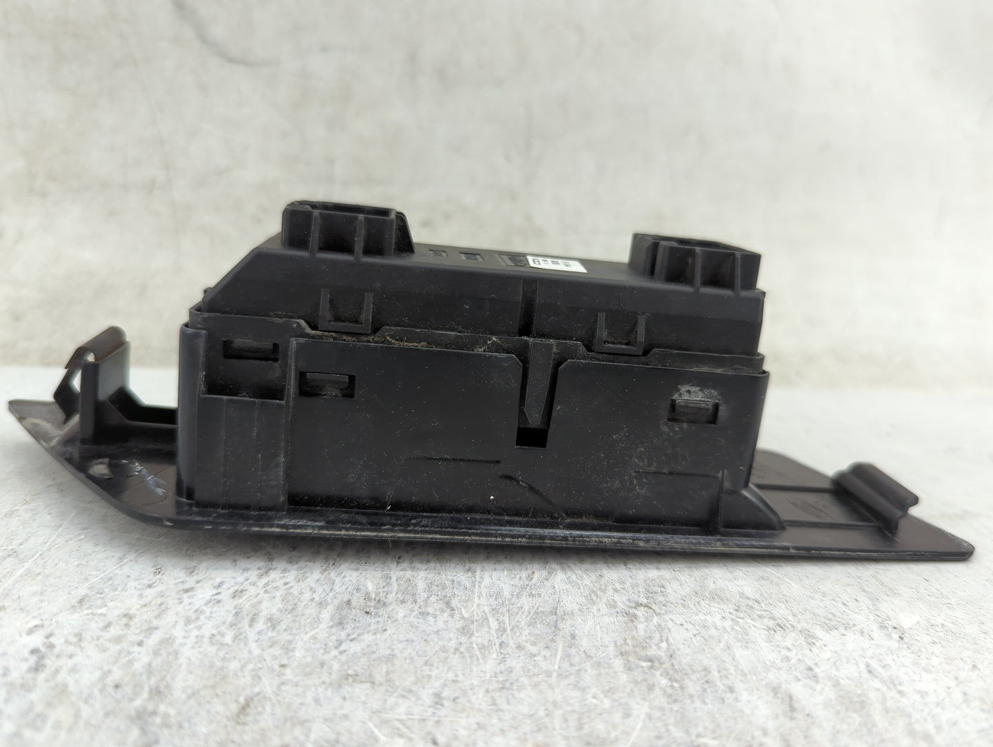 2007-2014 Ford Edge Master Power Window Switch Replacement Driver Side Left Fits OEM Used Auto Parts - Oemusedautoparts1.com