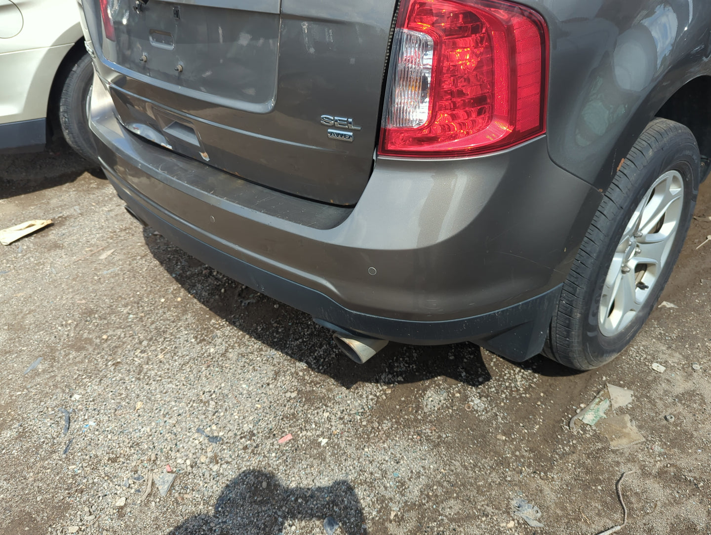 2011-2014 Ford Edge Rear Bumper Assembly Oem - Oemusedautoparts1.com
