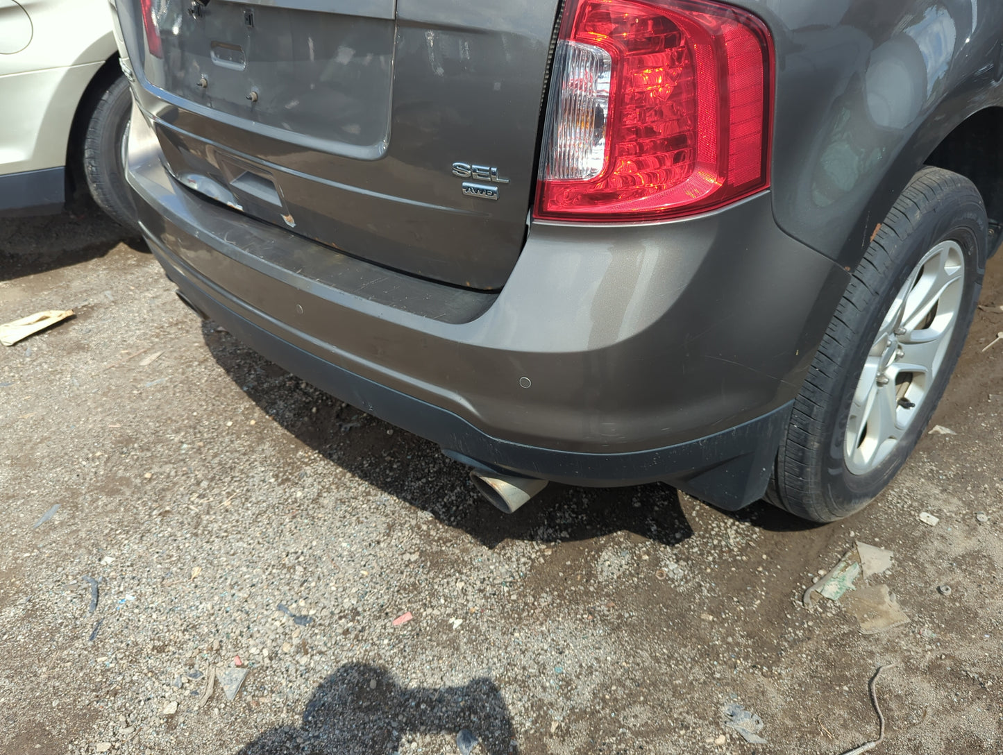 2011-2014 Ford Edge Rear Bumper Assembly Oem - Oemusedautoparts1.com