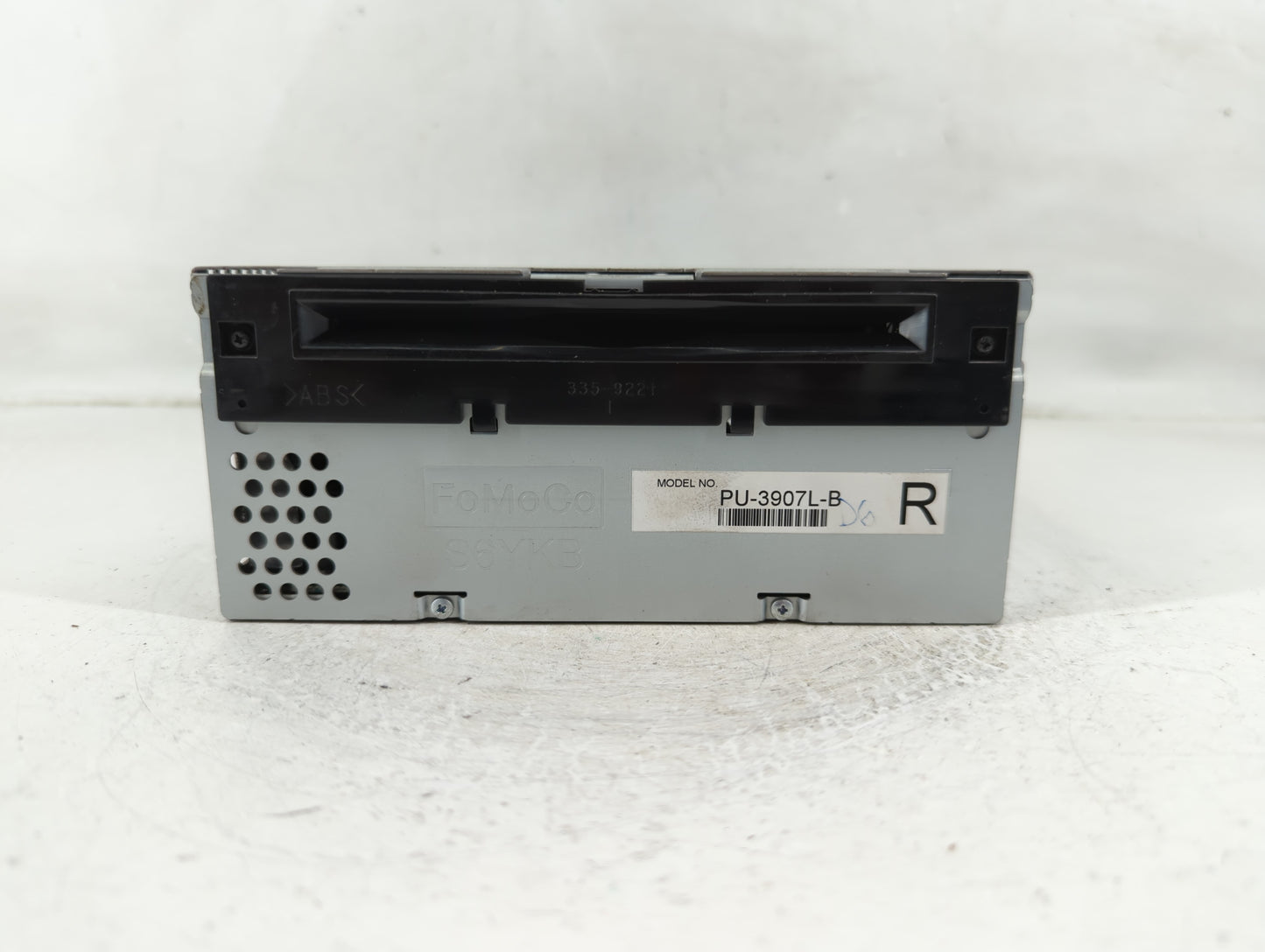 2014 Ford Edge Radio AM FM Cd Player Receiver Replacement P/N:PU-3907L-B Fits Fits 2015 OEM Used Auto Parts - Oemusedautopar