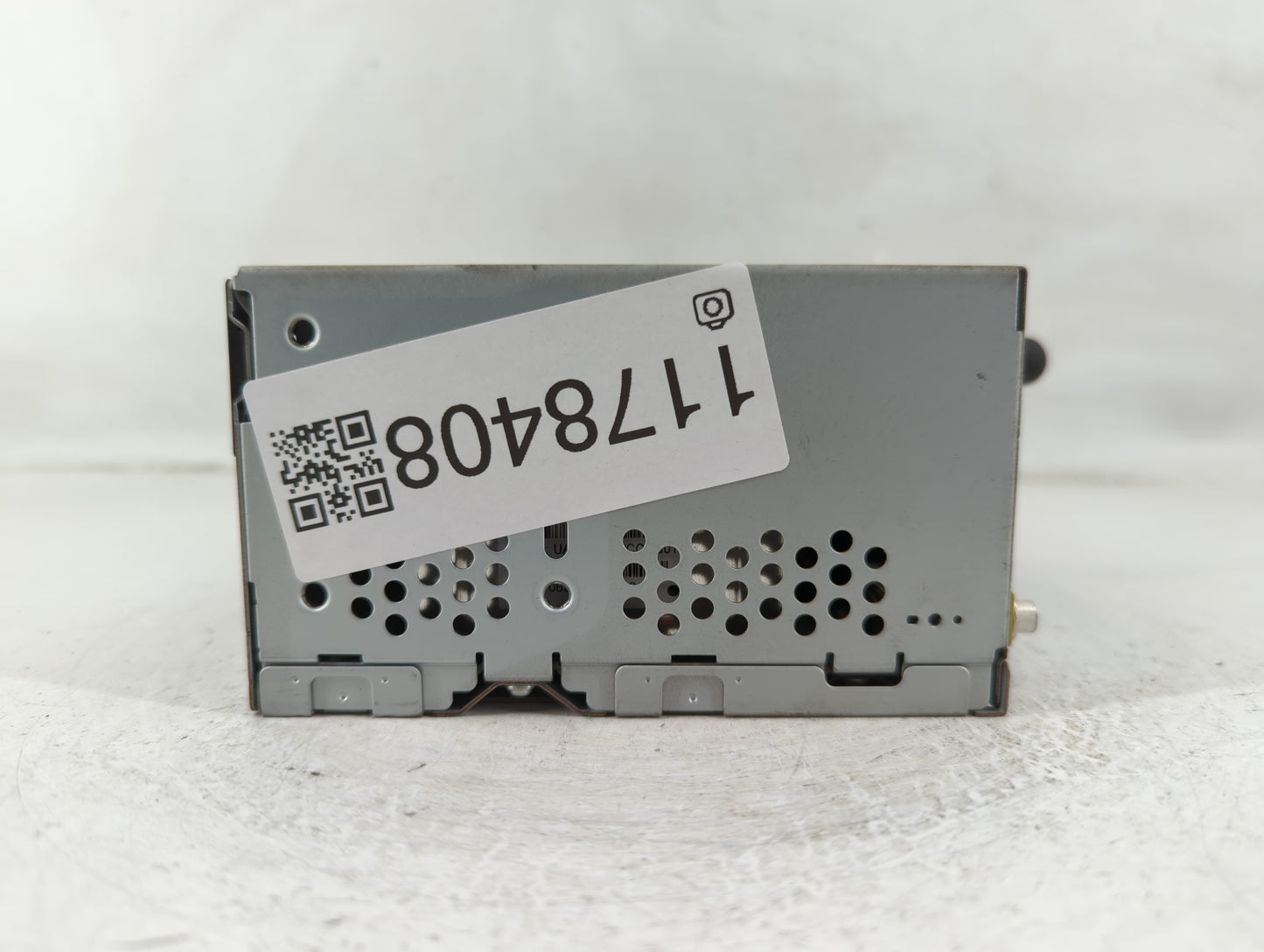 2014 Ford Edge Radio AM FM Cd Player Receiver Replacement P/N:PU-3907L-B Fits Fits 2015 OEM Used Auto Parts - Oemusedautopar