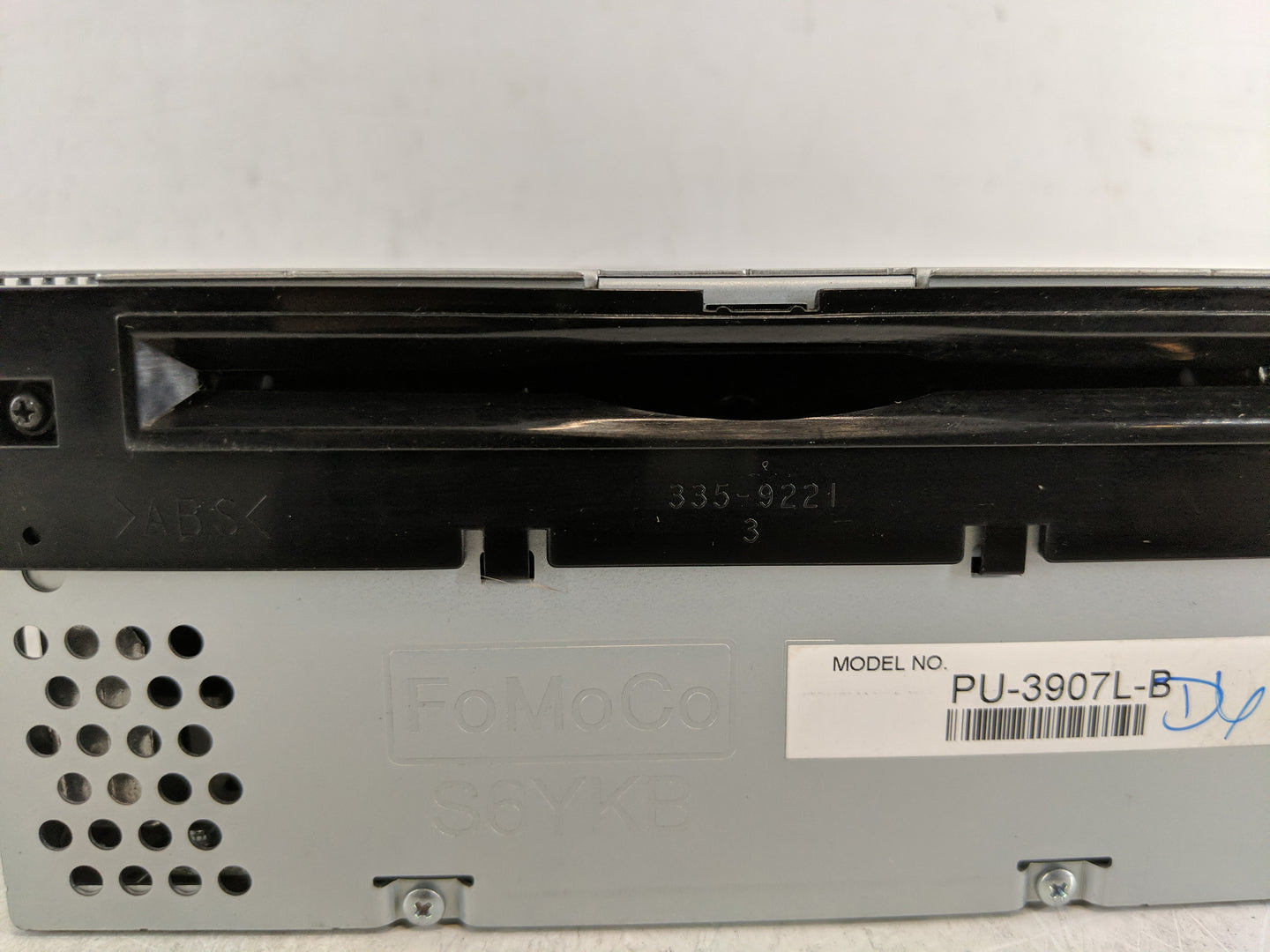 2014 Ford Edge Radio AM FM Cd Player Receiver Replacement P/N:ET4T-19C107-MA Fits Fits 2015 OEM Used Auto Parts - Oemusedaut