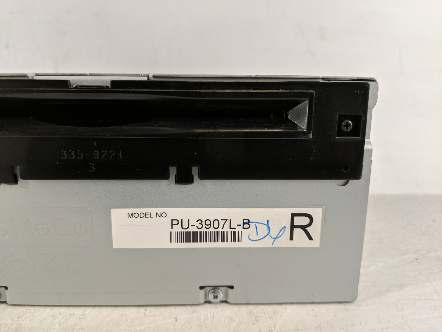 2014 Ford Edge Radio AM FM Cd Player Receiver Replacement P/N:ET4T-19C107-MA Fits Fits 2015 OEM Used Auto Parts - Oemusedaut