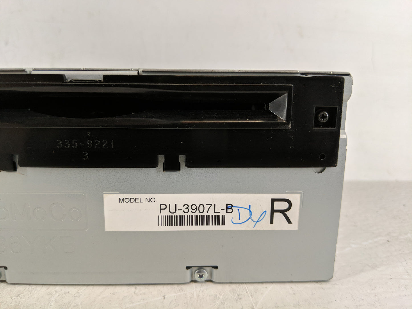 2014 Ford Edge Radio AM FM Cd Player Receiver Replacement P/N:ET4T-19C107-MA Fits Fits 2015 OEM Used Auto Parts - Oemusedaut