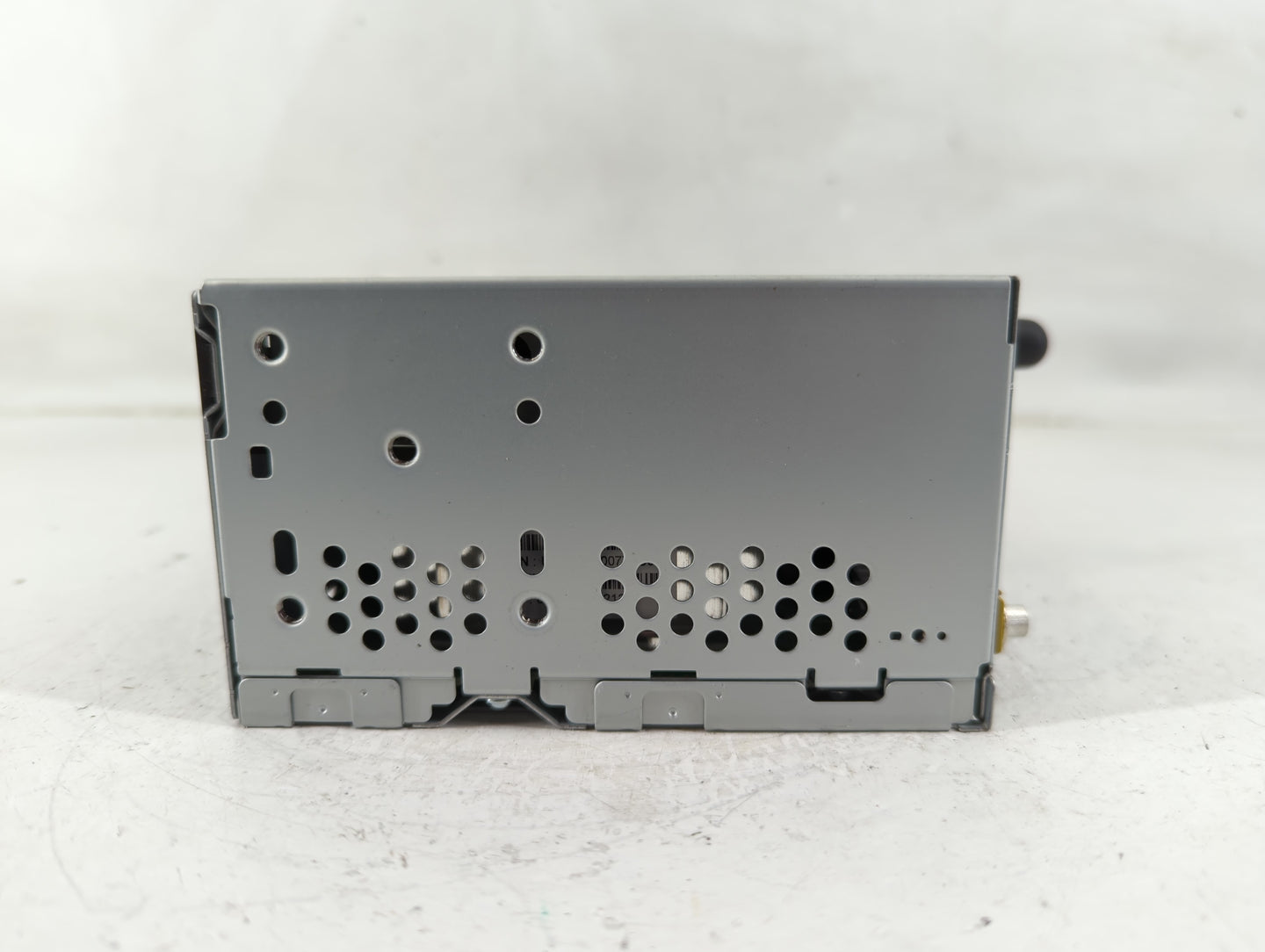 2014 Ford Edge Radio AM FM Cd Player Receiver Replacement P/N:ET4T-19C107-MA Fits Fits 2015 OEM Used Auto Parts - Oemusedaut