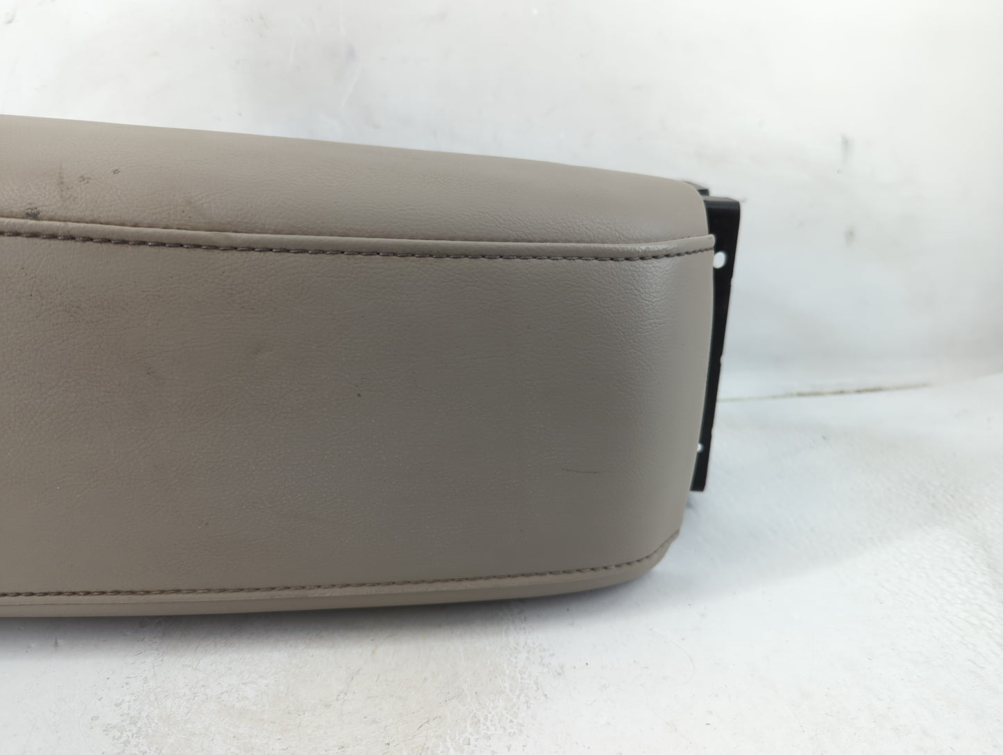 2013-2014 Ford Edge Center Console Armrest Cover Lid Fits Fits 2013 2014 OEM Used Auto Parts - Oemusedautoparts1.com