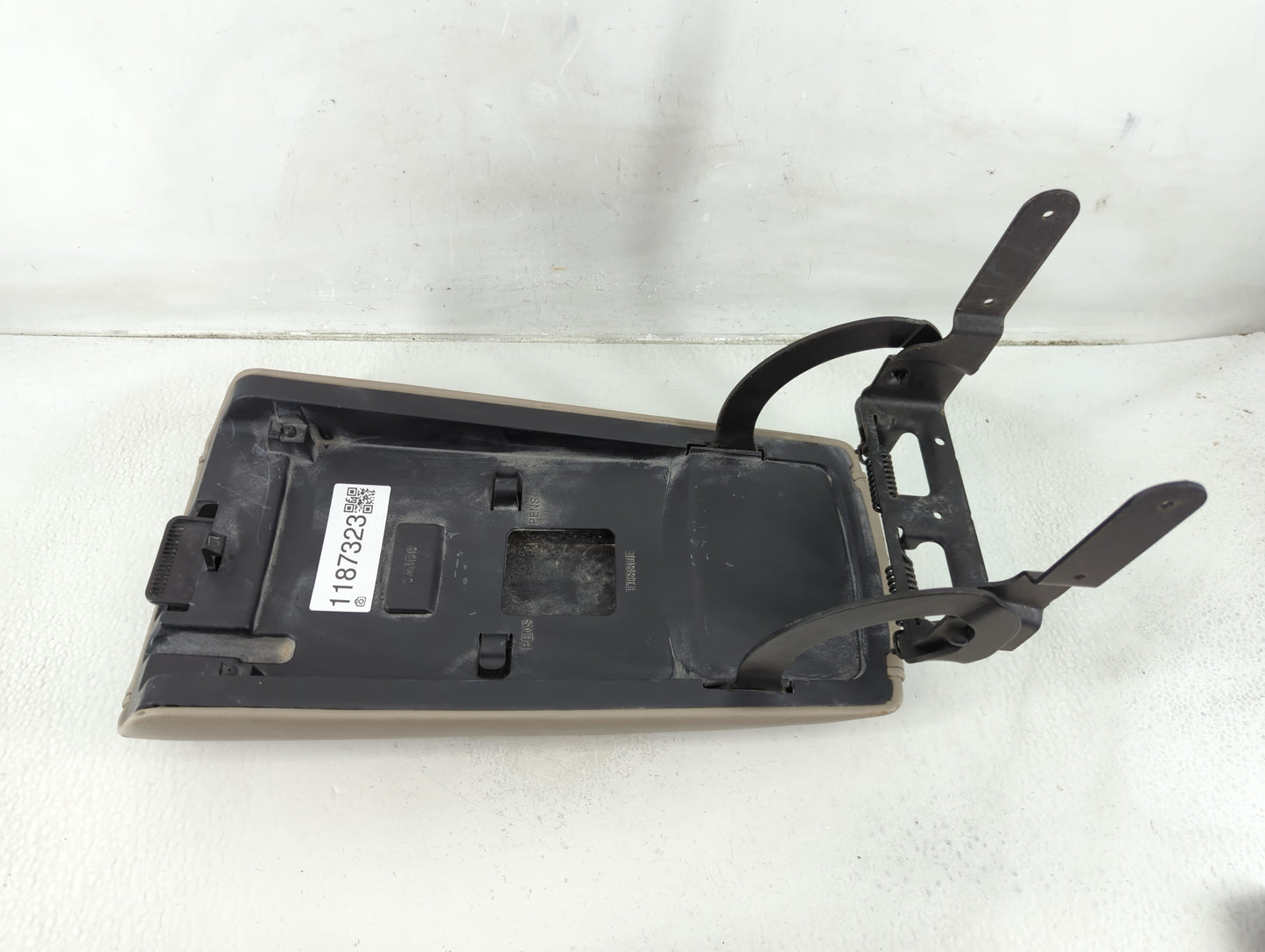 2013-2014 Ford Edge Center Console Armrest Cover Lid Fits Fits 2013 2014 OEM Used Auto Parts - Oemusedautoparts1.com