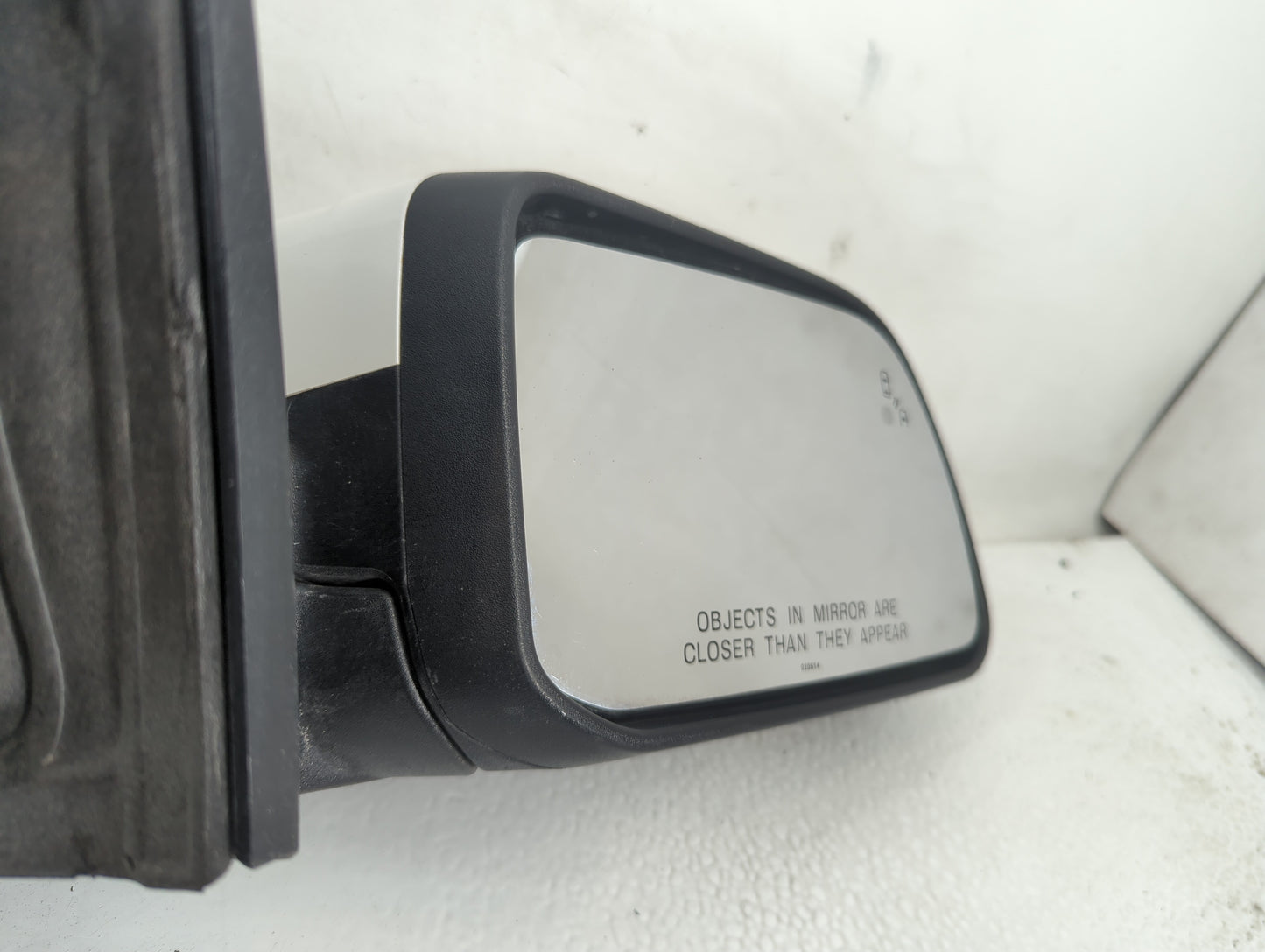 2013-2014 Ford Edge Passenger Right Side View Manual Door Mirror White - Oemusedautoparts1.com