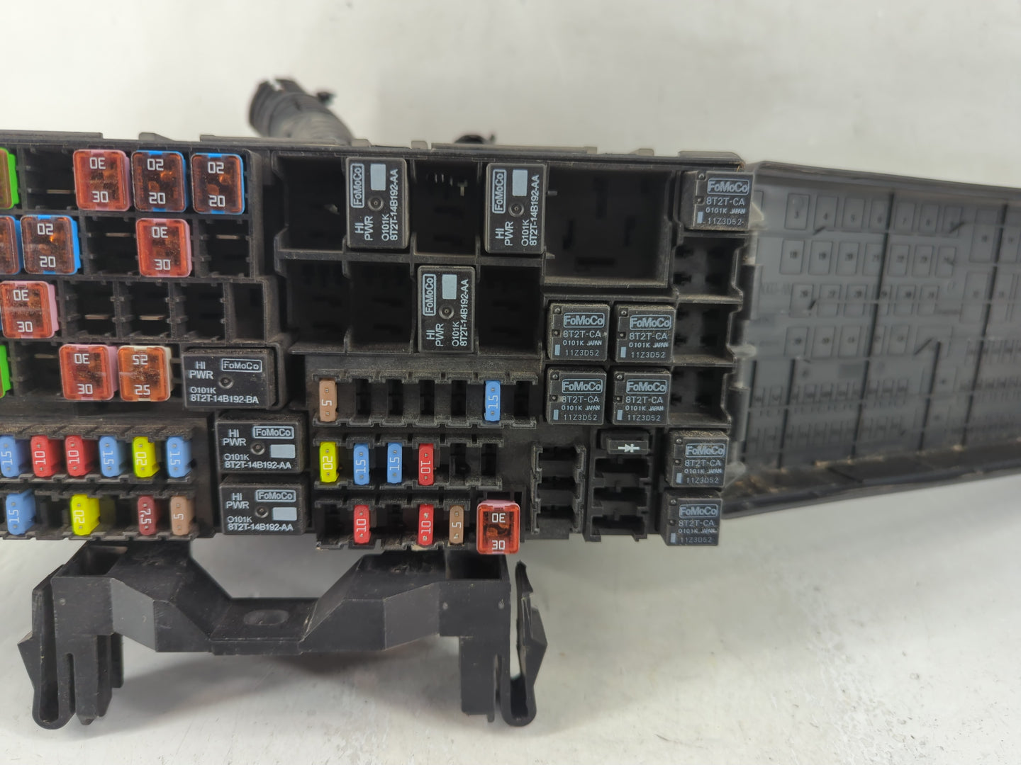 2012-2014 Ford Edge Fusebox Fuse Box Panel Relay Module P/N:BT4T-14A003-AA Fits Fits 2012 2013 2014 OEM Used Auto Parts - Oe