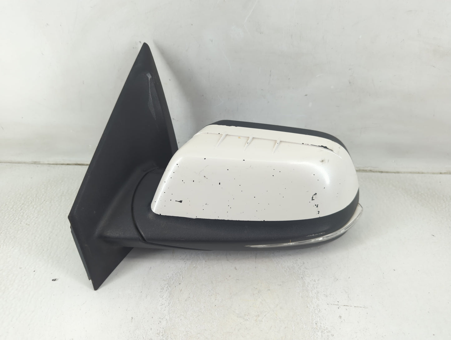 2013-2014 Ford Edge Driver Left Side View Manual Door Mirror White - Oemusedautoparts1.com