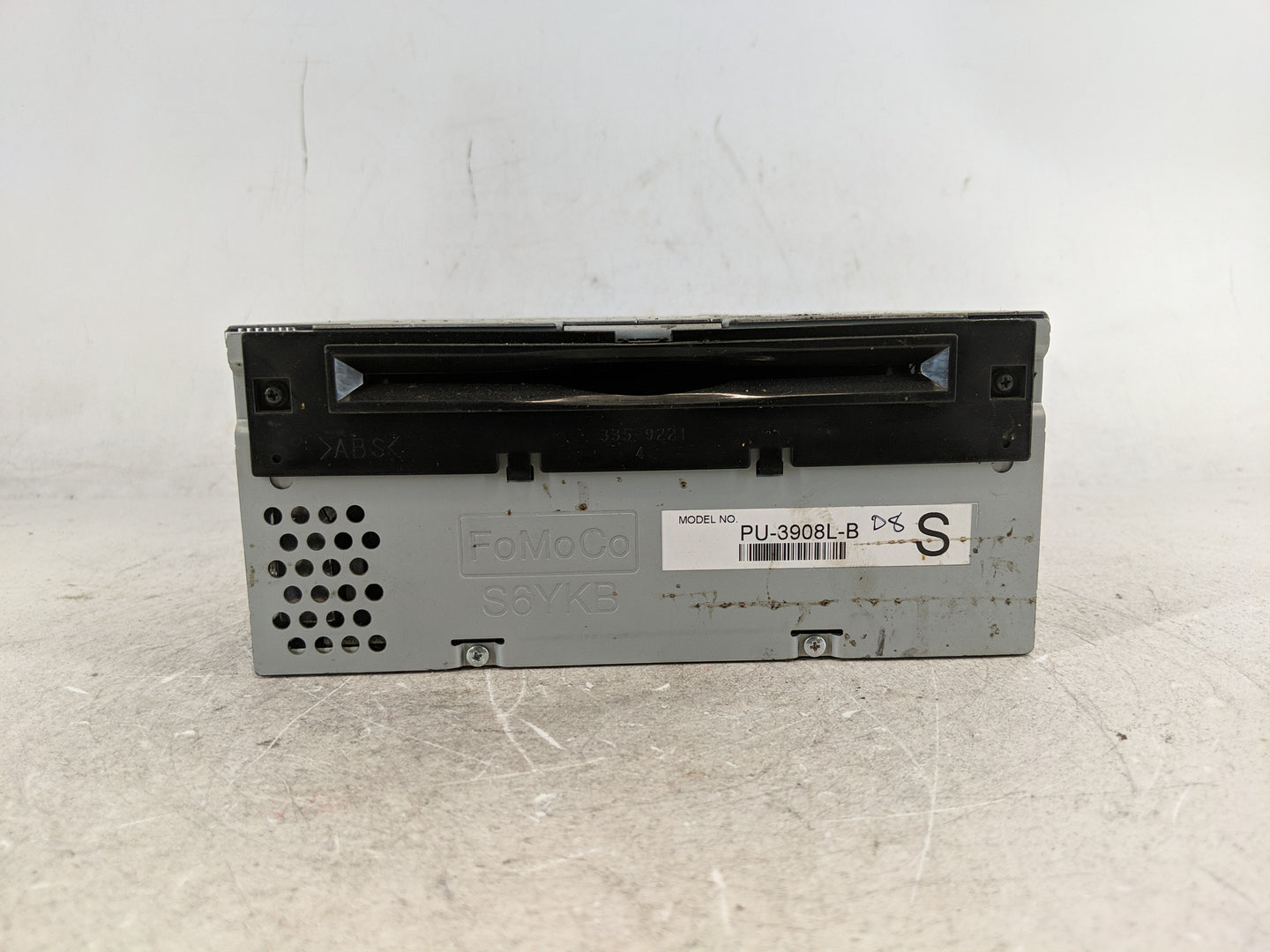2013-2014 Ford Edge Radio AM FM Cd Player Receiver Replacement P/N:ET4T-19C107-NA Fits Fits 2013 2014 OEM Used Auto Parts - 