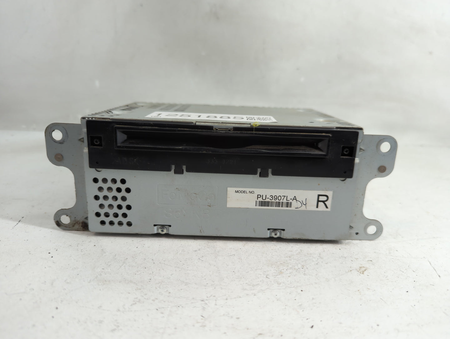 2014 Ford Edge Radio AM FM Cd Player Receiver Replacement P/N:ET4T-19C107-JA Fits OEM Used Auto Parts - Oemusedautoparts1.co